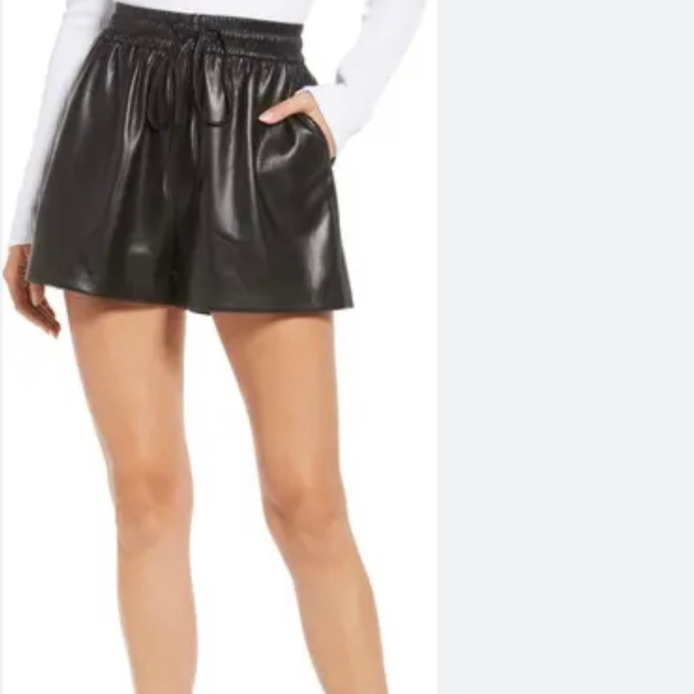 Good American faux leather shorts, size 1 / XS Black